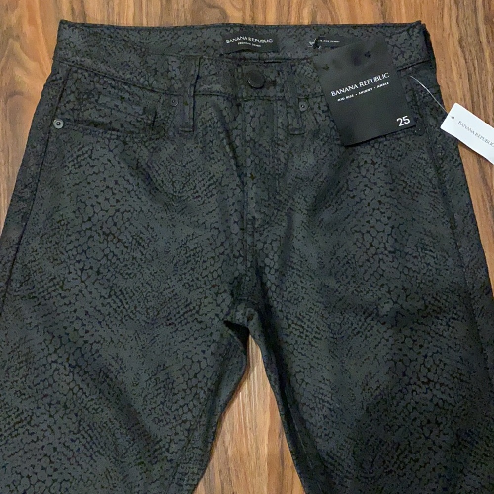 Banana Republic Mid Rise Skinny Snake Print Jean - Picture 5 of 12